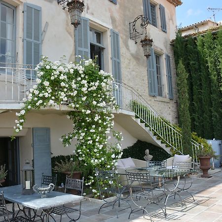 Le Petit Chateau Châteauneuf-de-Gadagne Εξωτερικό φωτογραφία