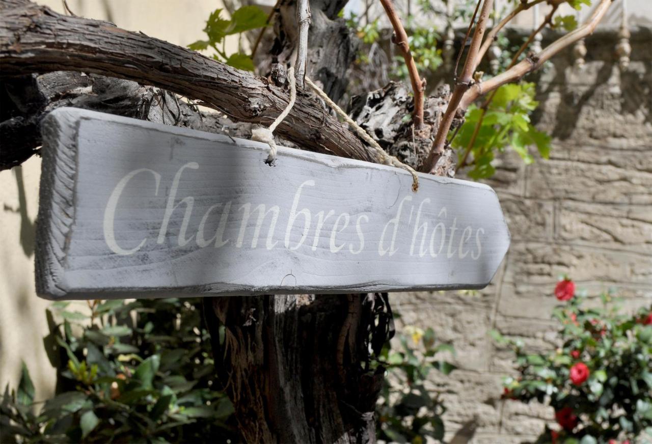 Le Petit Chateau Châteauneuf-de-Gadagne Εξωτερικό φωτογραφία