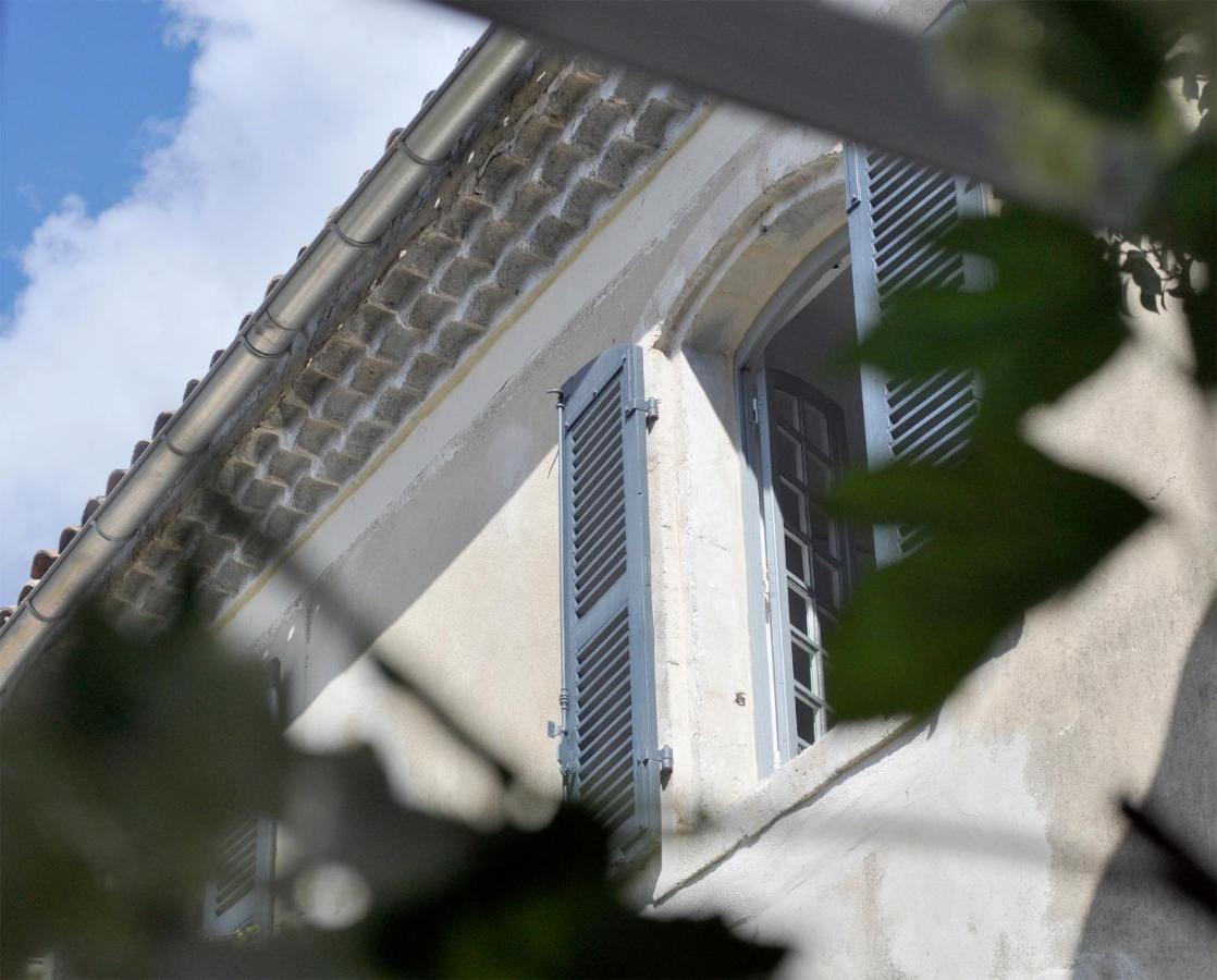 Le Petit Chateau Châteauneuf-de-Gadagne Εξωτερικό φωτογραφία