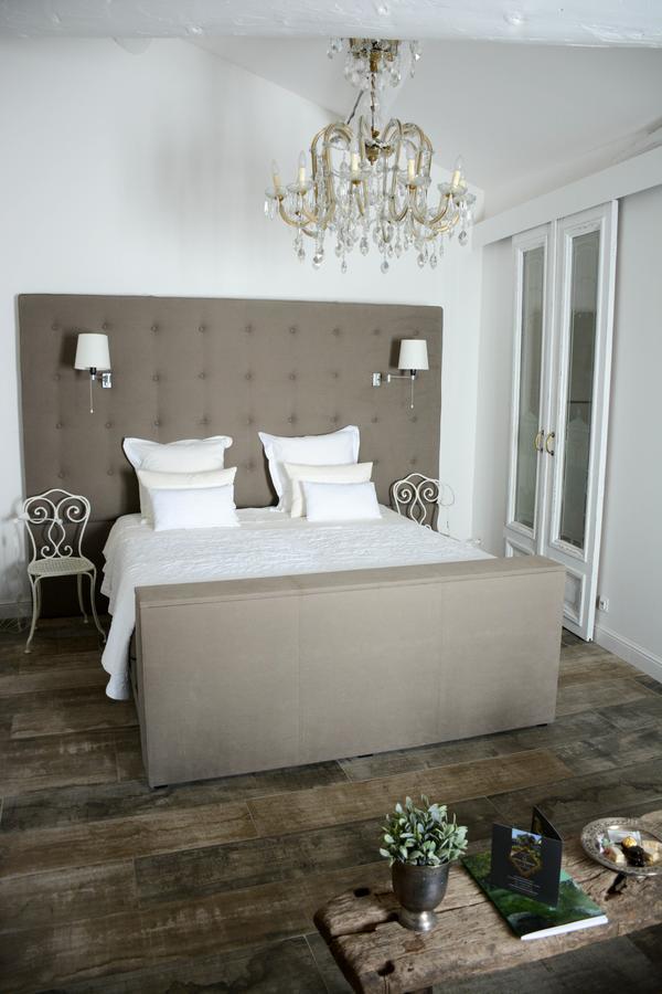 Le Petit Chateau Châteauneuf-de-Gadagne Εξωτερικό φωτογραφία